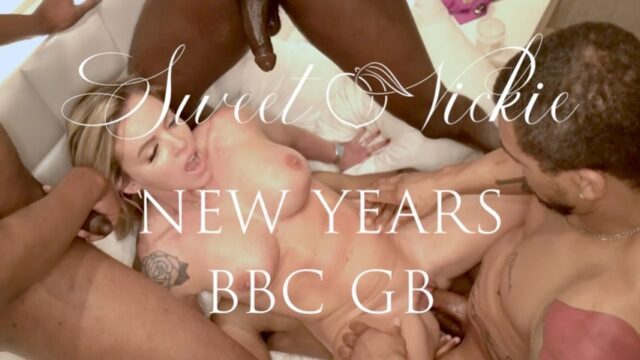 VICKIES NEW YEARS EVE GANGBANG