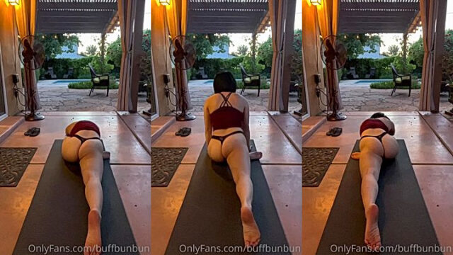 Big Ass Womanwearingred teasing her excersize leaked video