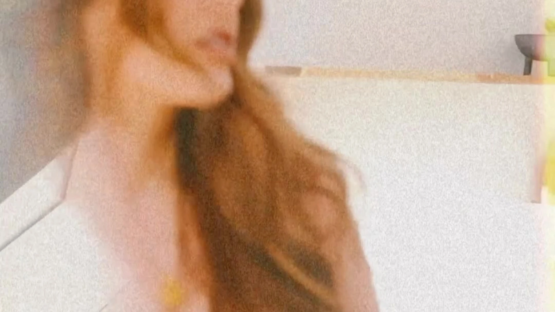 British Lucy Pinder showing her Big Boobs leaked Photoshoot video