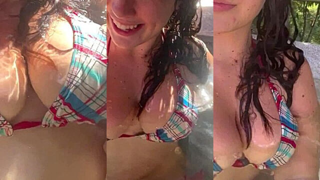 Hot Big Boobs bolnde showing her boobs in the tub leaked clip