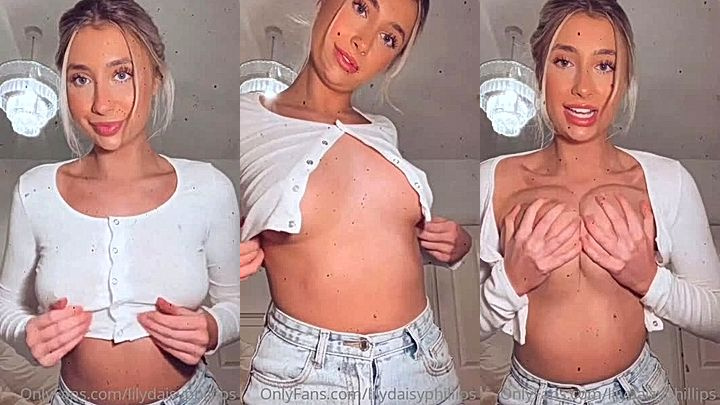 Sexy slut teasing with hotboobs Lillian Phillips leaks