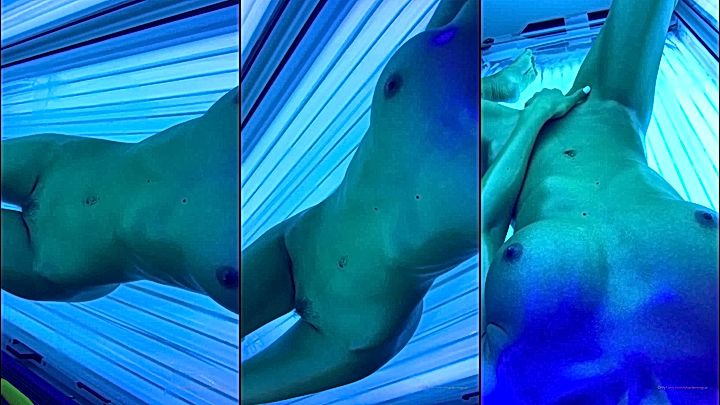 Shaiden Rogue teasing with hot nude body leaks