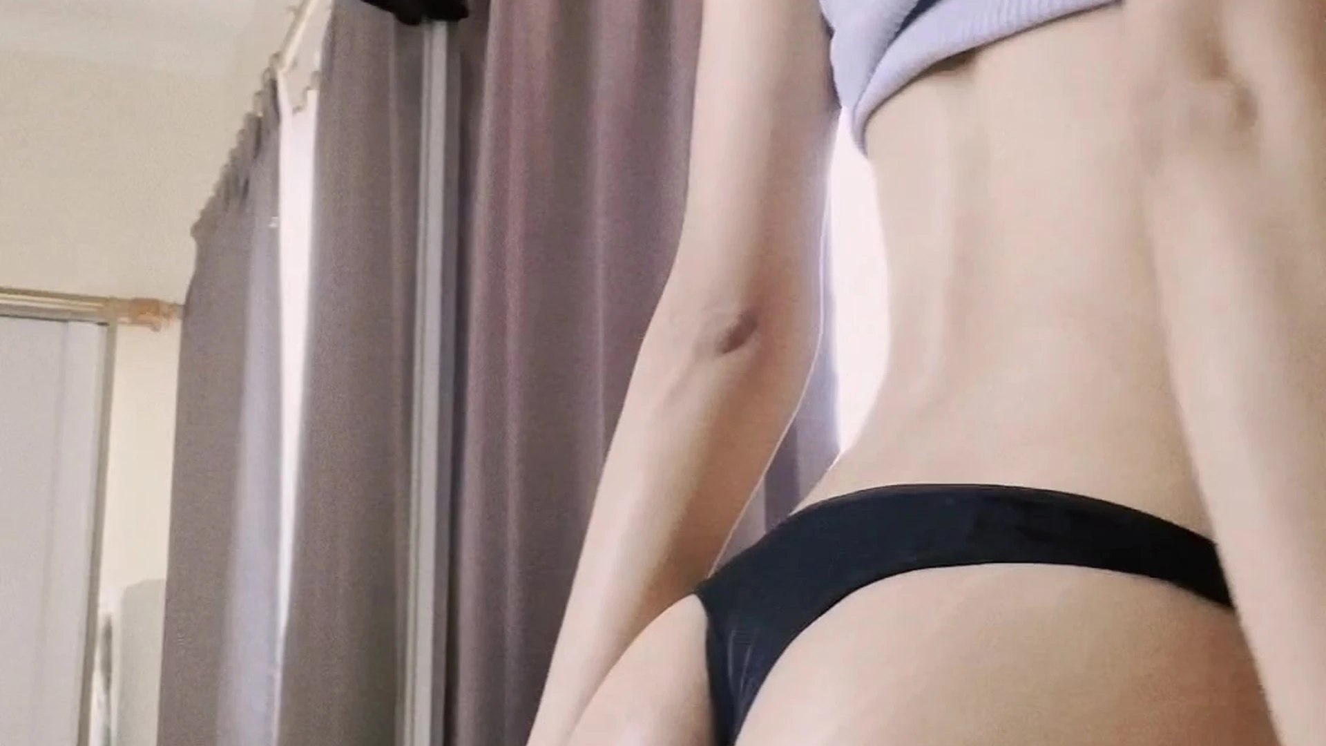 freaky slut Ploytigerstam booty tease onlyfans leak