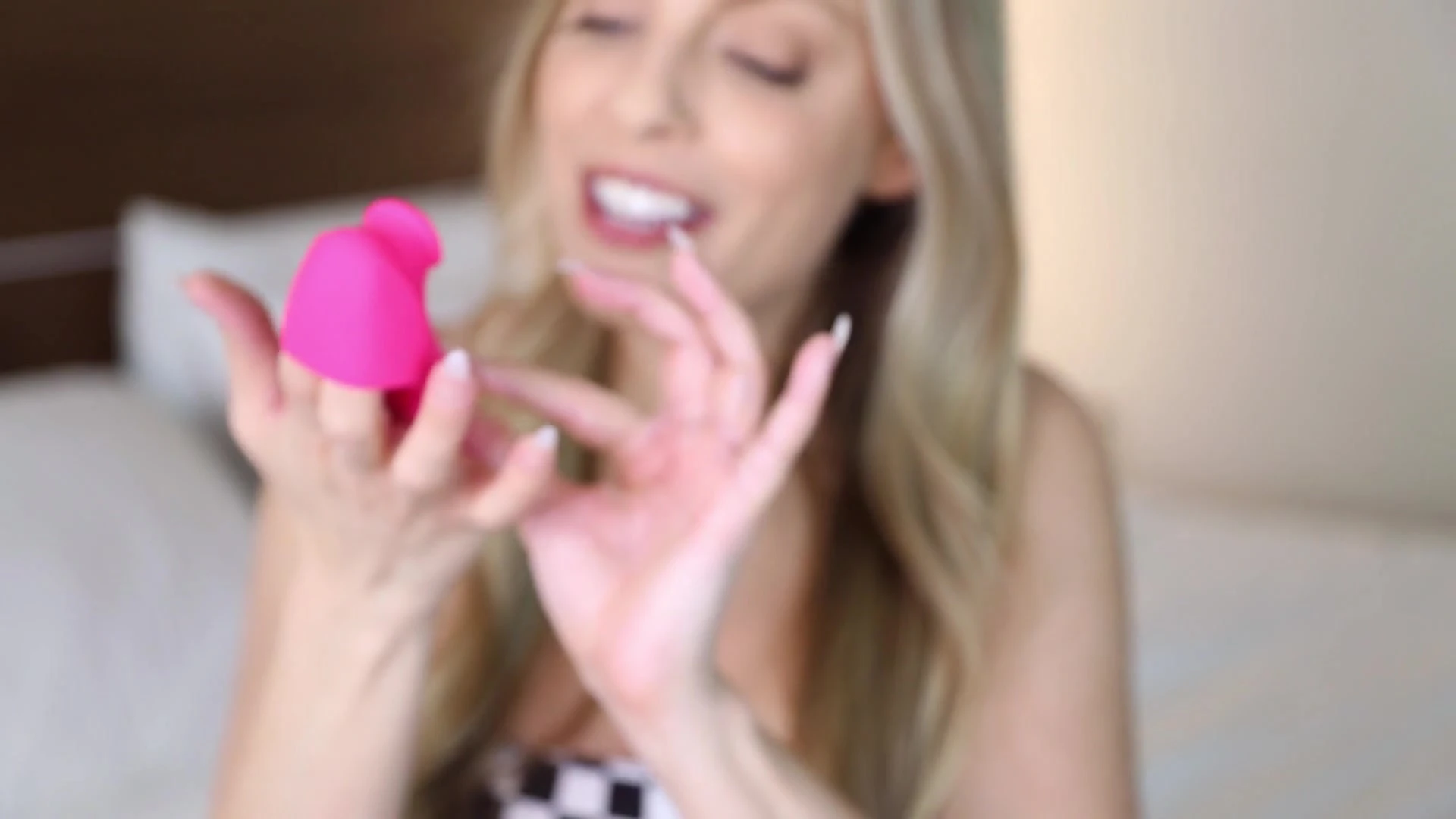 naughty diva Britney Amber finger fuck her juicy pussy  on bed leaked onlyfans