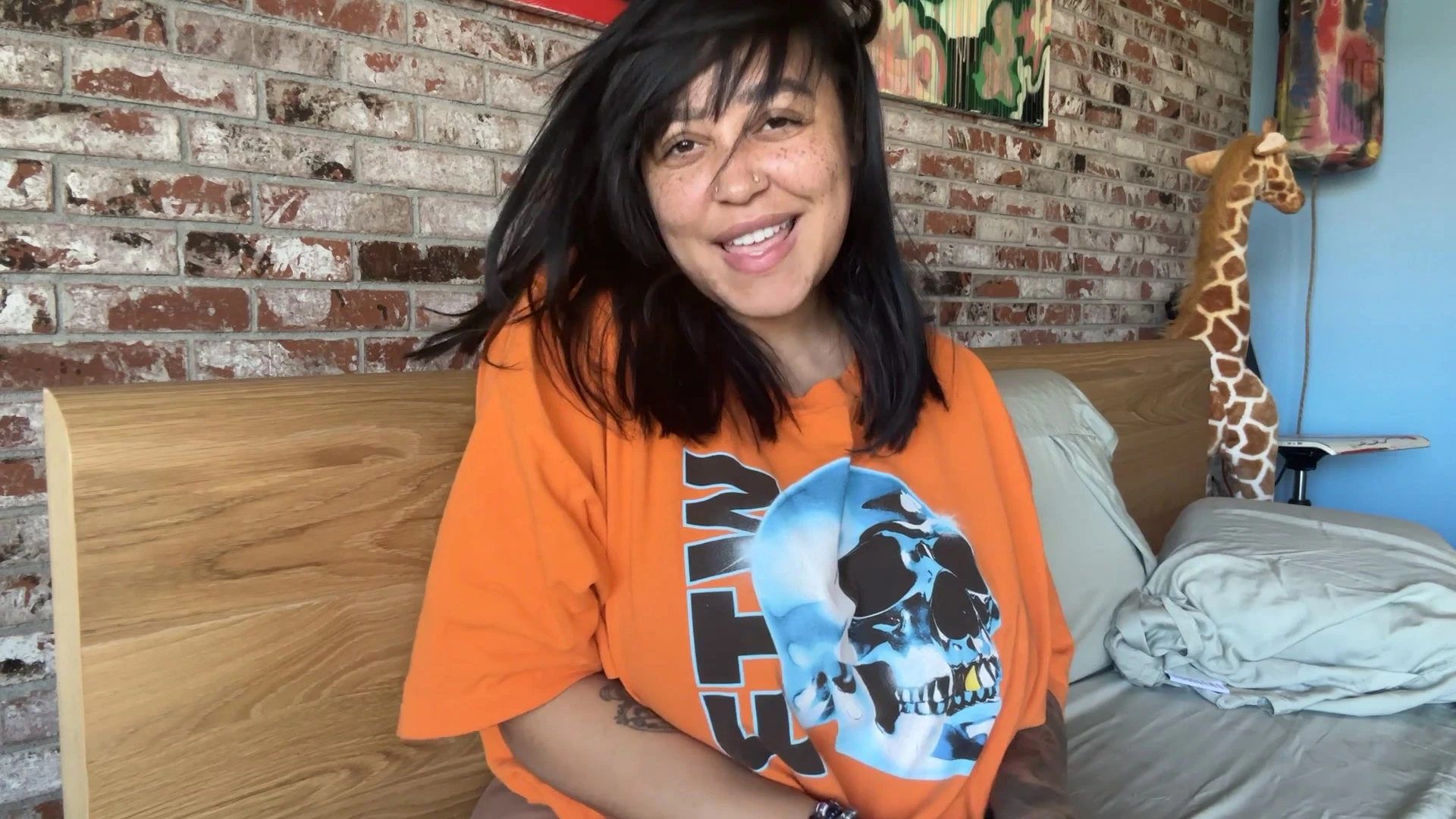 dirty freaky naughty american slut Emily Cheree spread her legs awide and gently moans as she finger fuck her coochie hard