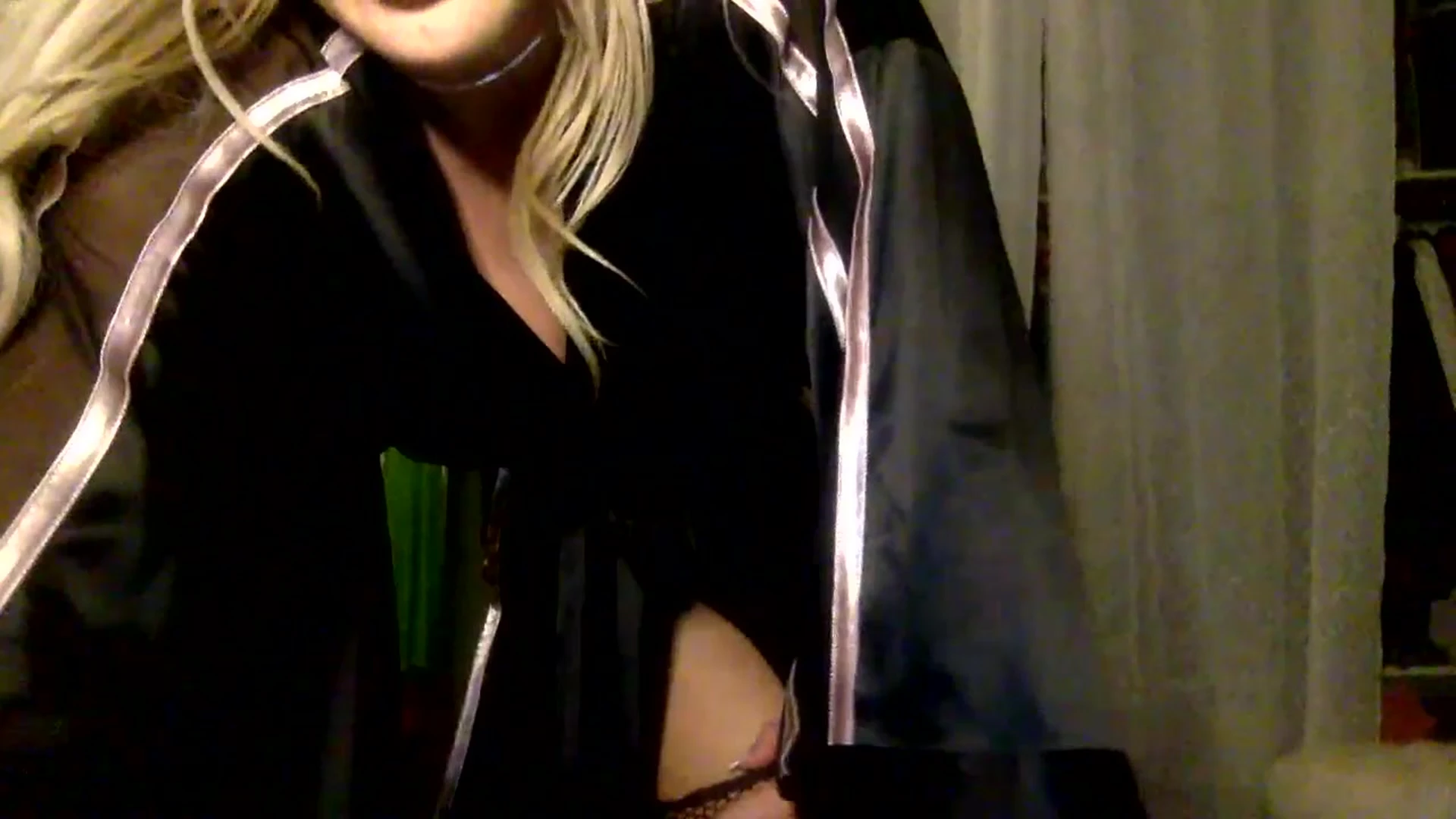 naughty little slut loves to play the despertae game, Molly Eskam leaked video