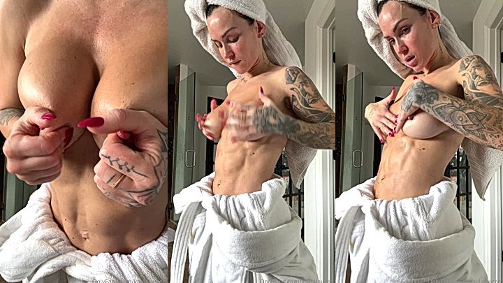 sexy babe Kayla Lauren rubbing ger big boobs early in the morning