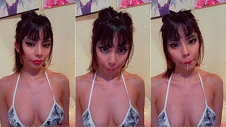 hot chick is teasing her subscribers by showing her boobs with her bra on