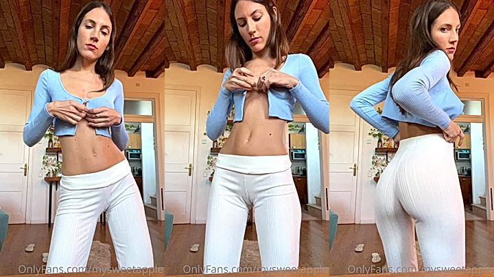 slut MySweetApple onlyfans teasing while recording