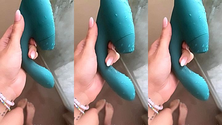 hot dirty model Anne Wünsche shows her dildo
