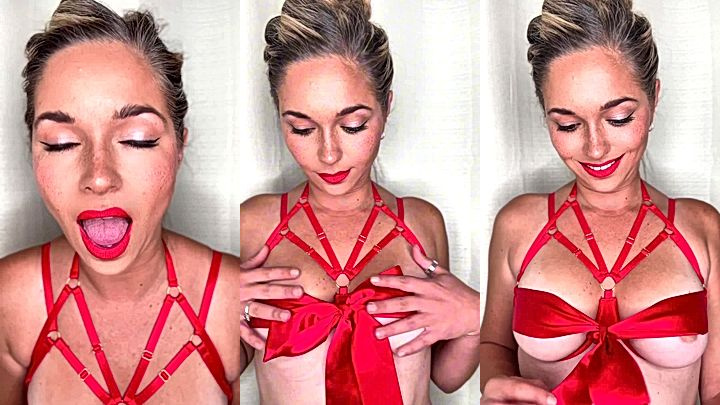 sexy onlyfans model Nicole Block shows huge tits