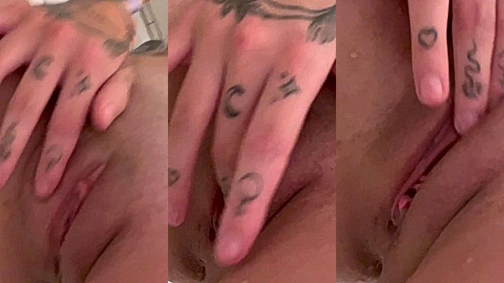 big ass sexy babe Kaitviolet masturbate and moans loud