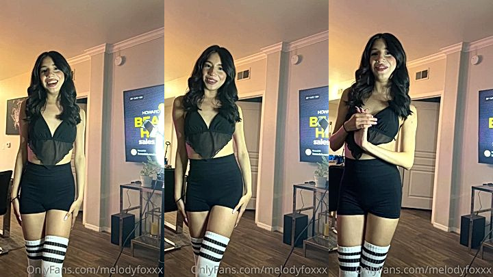 hot cick in her sexy black dress is showing off her sexy body leaked video