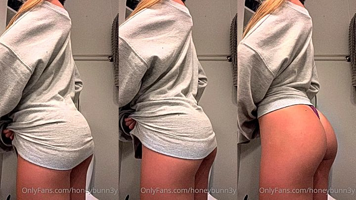 Kaitviolet  shows her big ass in this video
