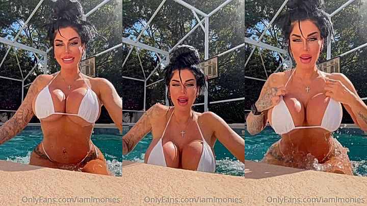 sexy onlyfans model Lindi Nunziato jiggles huge tits in the pool