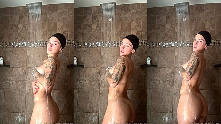 horny onlyfans model Kayla Lauren rubs her big tits in the shower