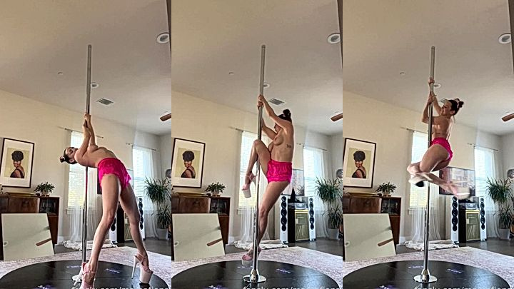Mama Fiona loves you watching her play with the stripping pole while she shows her curves