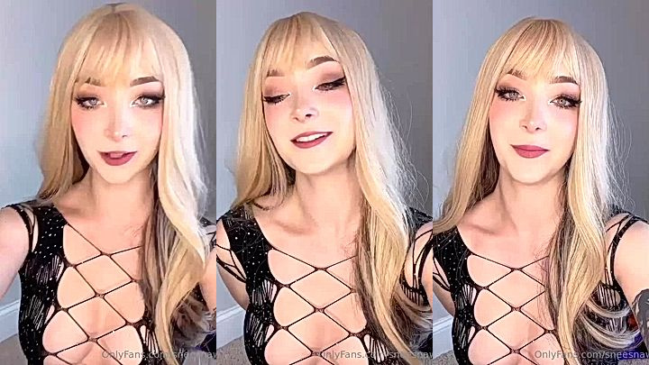 onlyfans model Sneesnaw shows big tits and talk dirty to cam