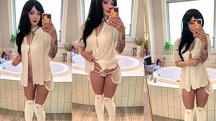 nasty onlyfans model Sneesnaw do mirror video of her big ass