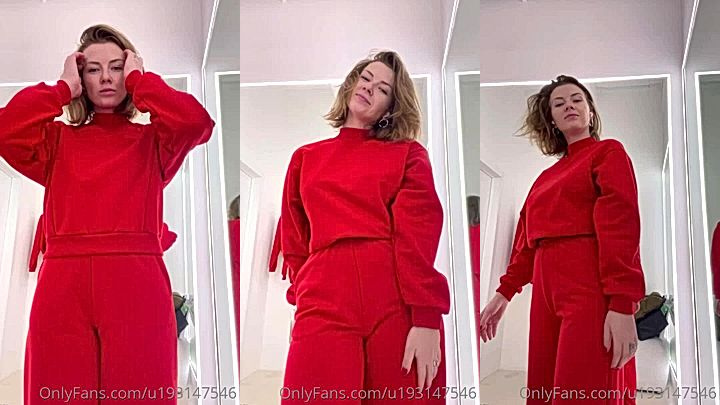 freaky slut Inga Lis took off her hoodie and shows her soft tits