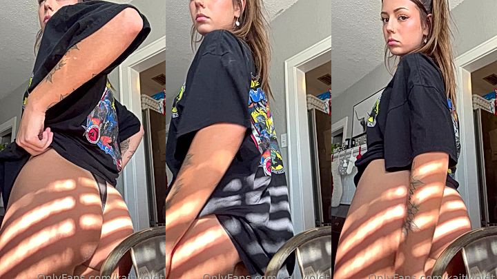 naughty onlyfans model Kaitviolet  rubs her big ass