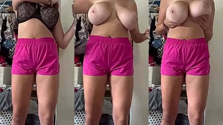 onlyfans american model Lynntoria undress showing her sexy body