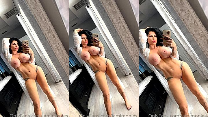 sexy onlyfans model Lindi Nunziato do mirror video of her big ass and huge tits