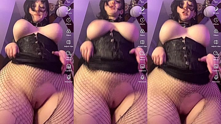 leaked onlyfans video of LowKeyDeadInside’s juggling her boobs for the camera