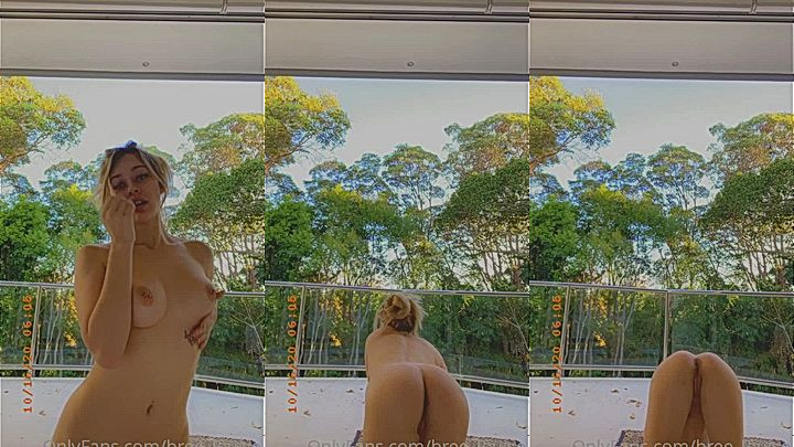 Bree Louise big tits and big ass rubs
