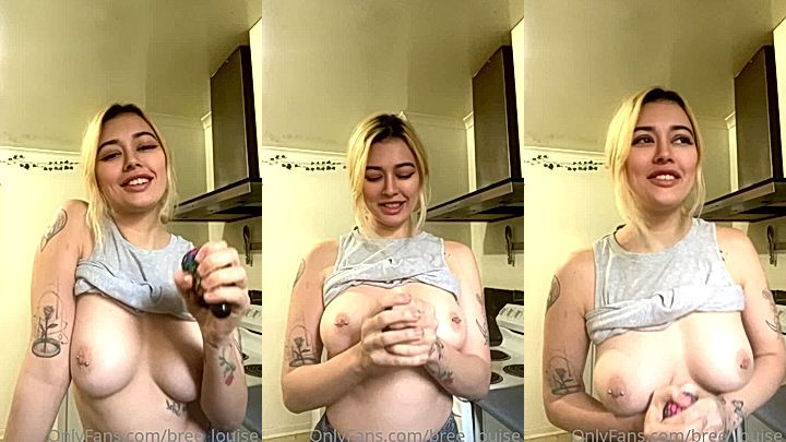 naked hoe Bree Louise squeeze her massive tits