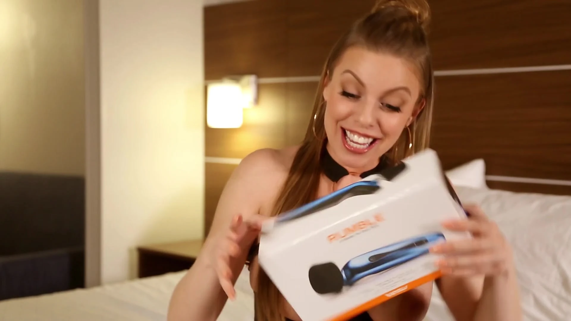 freaky slut Britney Amber usese her new toy on her wet pussy leaked onlyfans