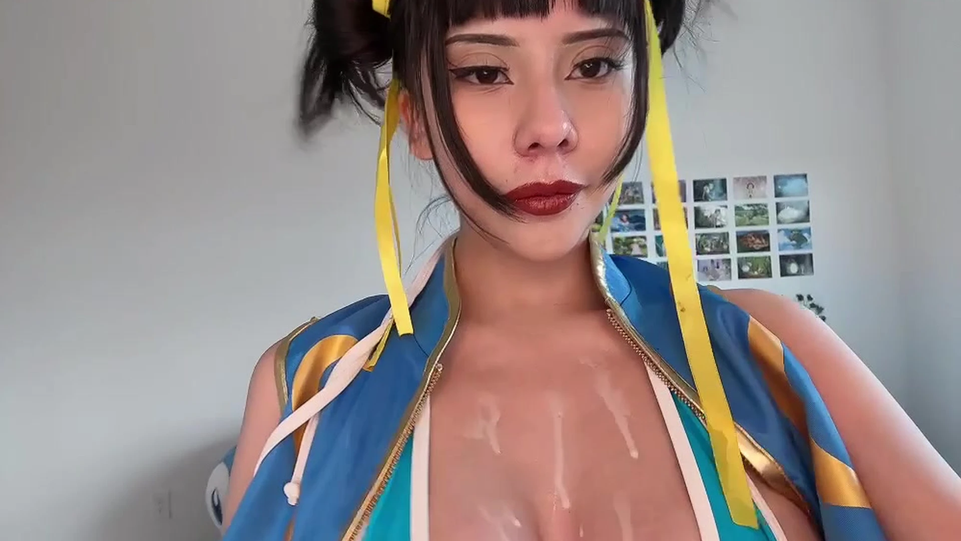 Nekob0icarti got so much fun on her boobs
