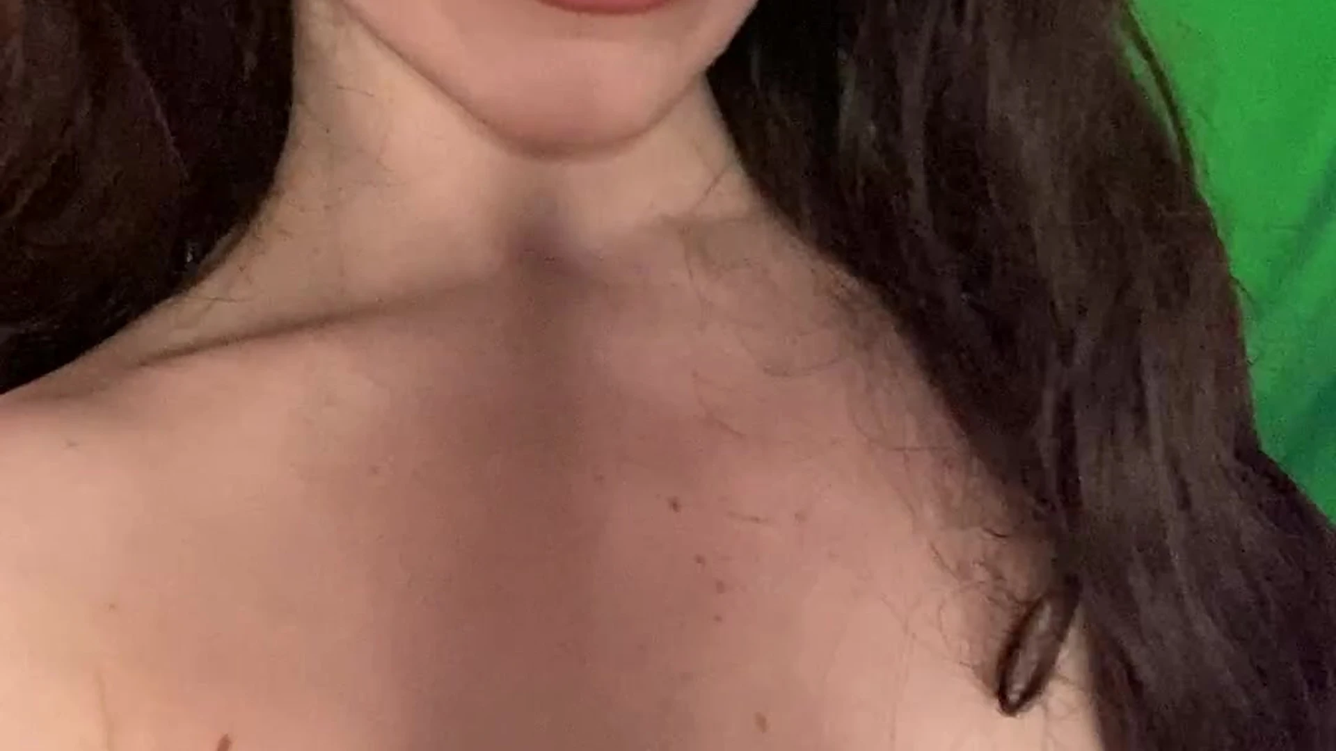 naughty queen Mama Fiona showing her big boobs and nice pussy