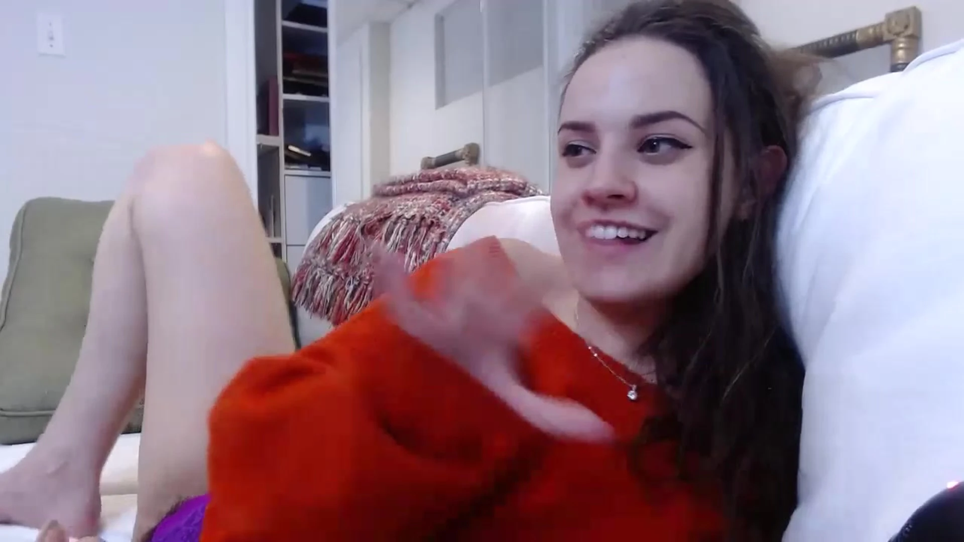 hot chick QuinnFinite undresses and fingers herself really hard