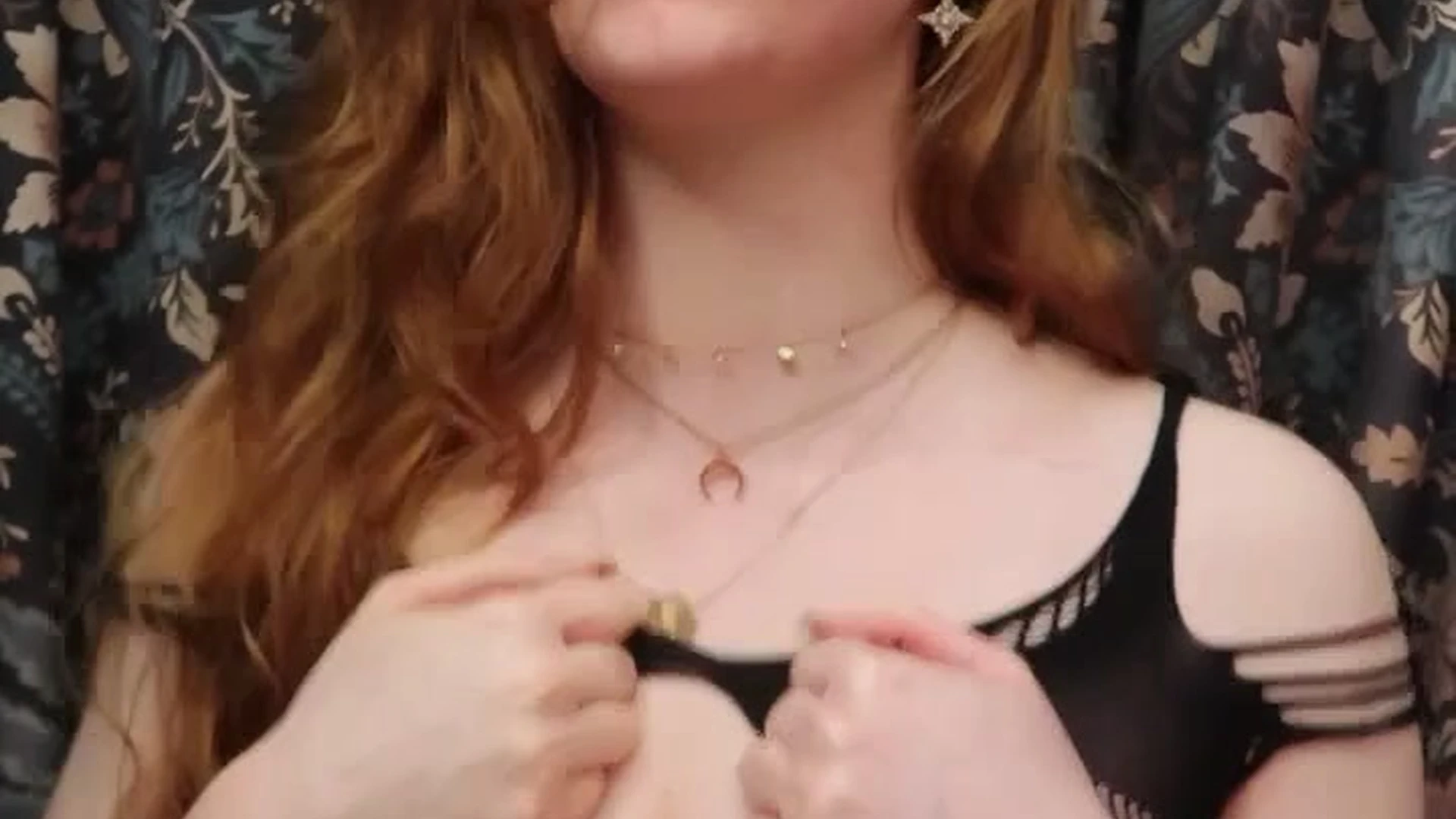 juicy ass model Imogen Lucie big tits needs to be worshipped leaked onlyfans