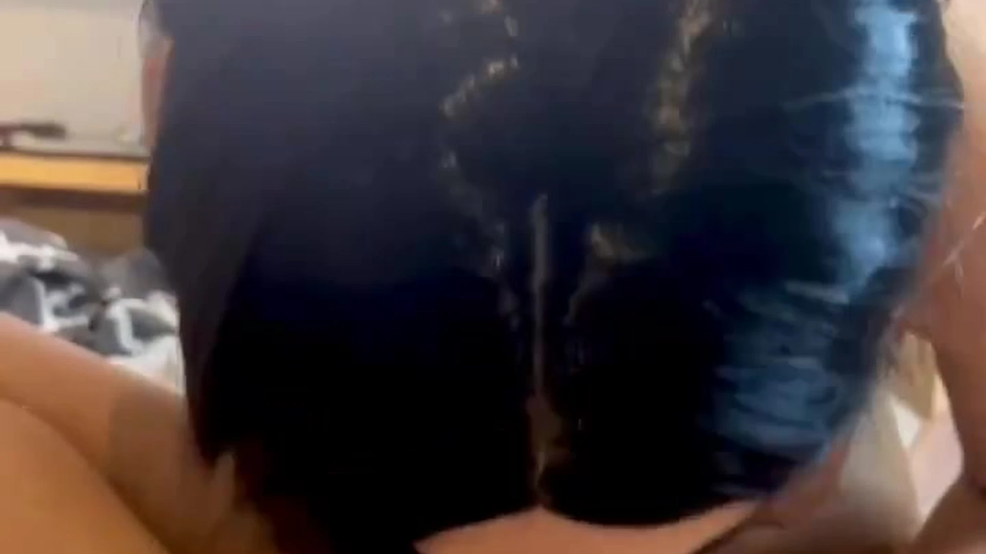 slutty queen sucks dick on couch till cumshot onlyfans leak layladeline