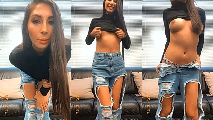 hot babe Gianna Dior undress her top to tease with her boobs ans tweak her ass