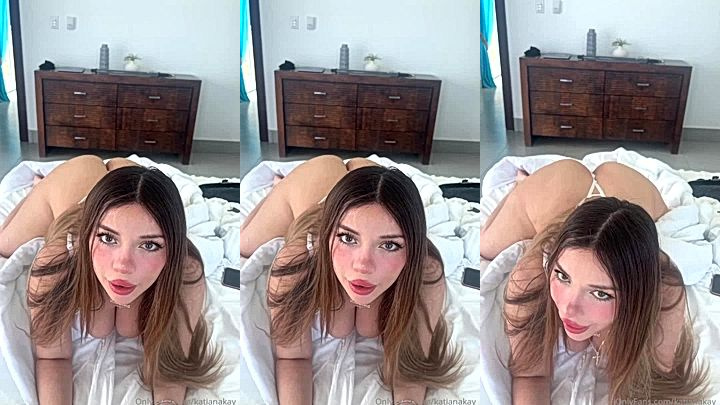 big ass latina Katiana Kay shaking her ass on the bed naked onlyfans