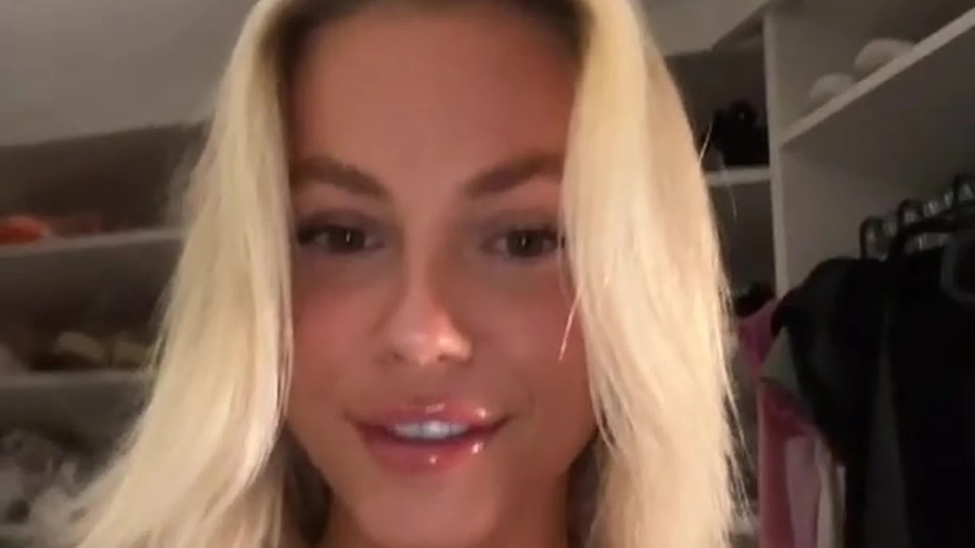 sexy girl Kt Lordahl squeeze big tits on cam like a slut onlyfans leak