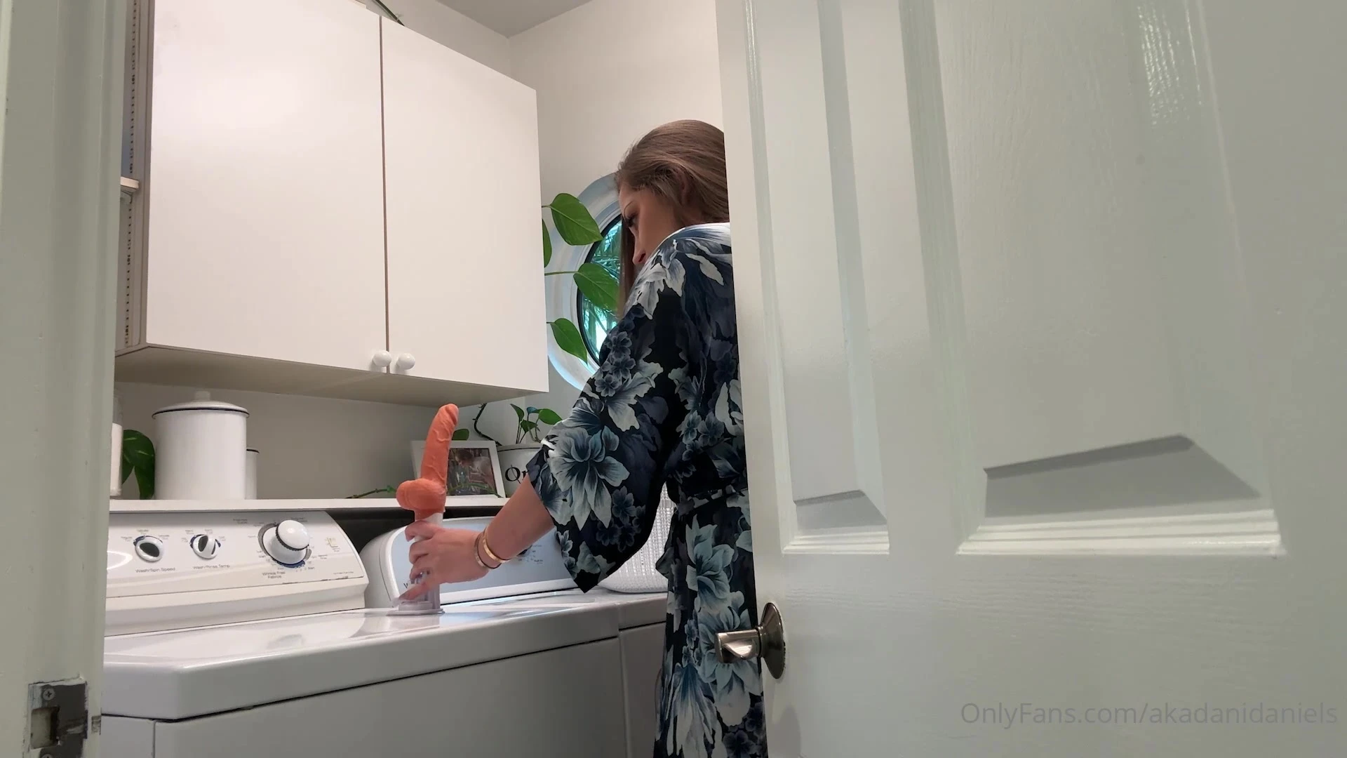dirty hot big booty model Dani Daniels got horny and sat on huge didlo in the laundry room, leaked nude scene