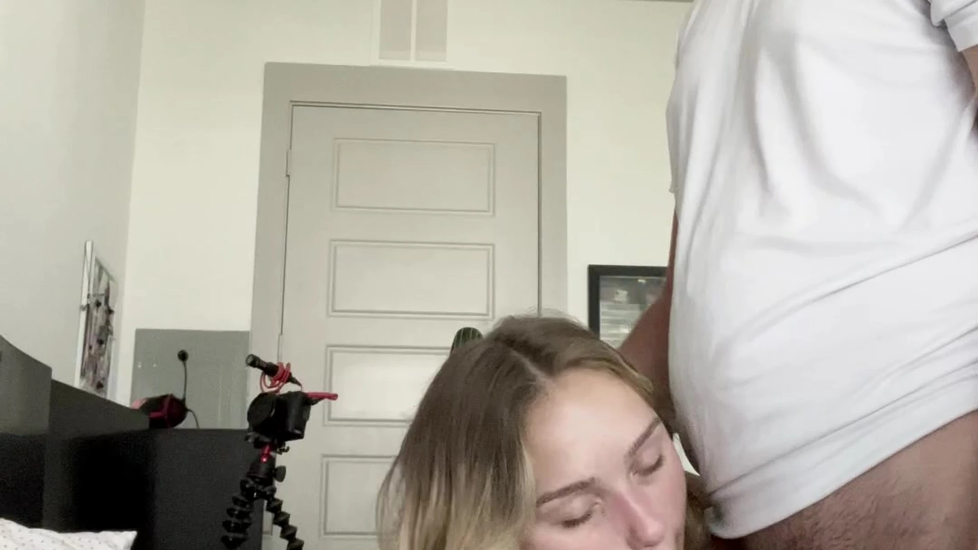 onlyfans chick Rosikarterkiss deepthroat challenge, i didn’t stop until i gagged