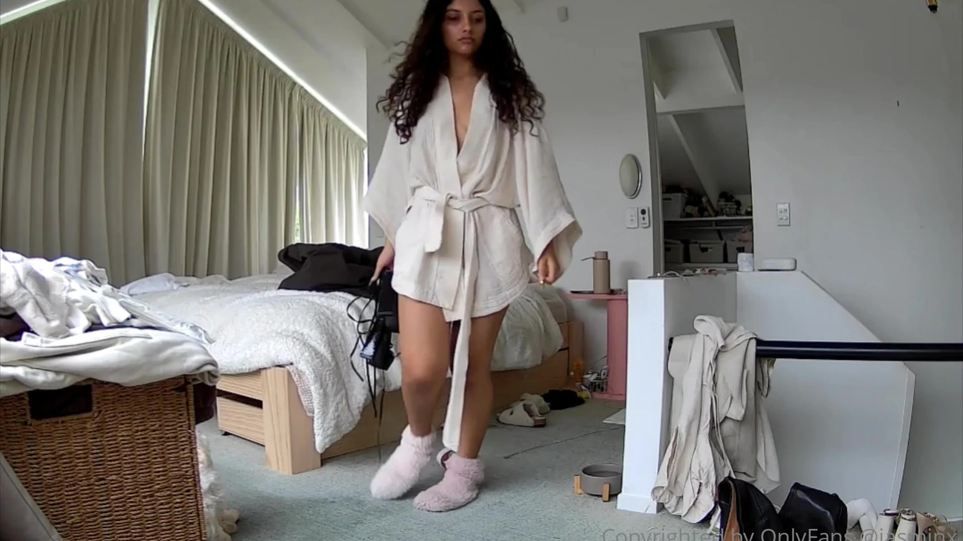 wild indian onlyfans model undress to shows her sexy body  Jasminx