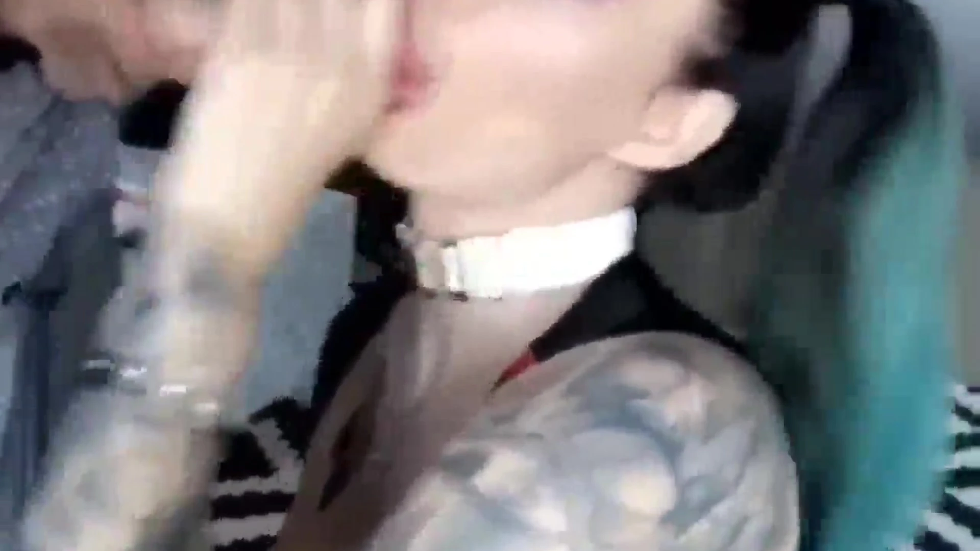 naughty onlyfans model Viking Barbie’s wet blowjob session got leaked