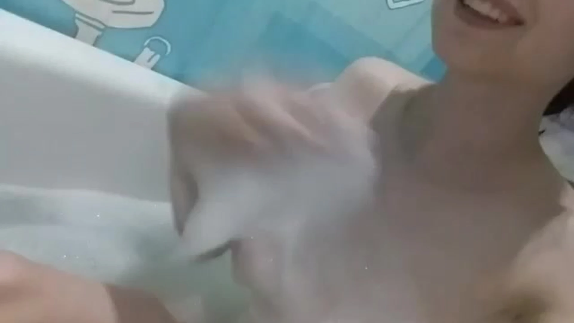 onlyfans babe Little_emo_kitten’s soapy tit play in the bathtub, join me?