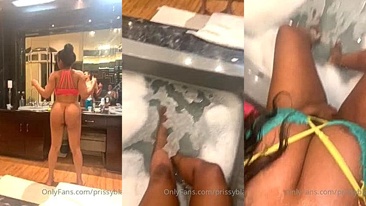 naughty hot babe Prissy Blairemake that big ass clap while i rub my wet pussy