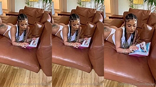 Indialove cant resist showing her tatooed ass to her fans