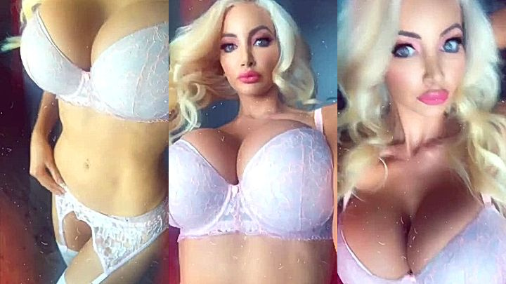 blonde big tits milf stepmom Nicolette Shea with an amazing and sexy body onlyfans