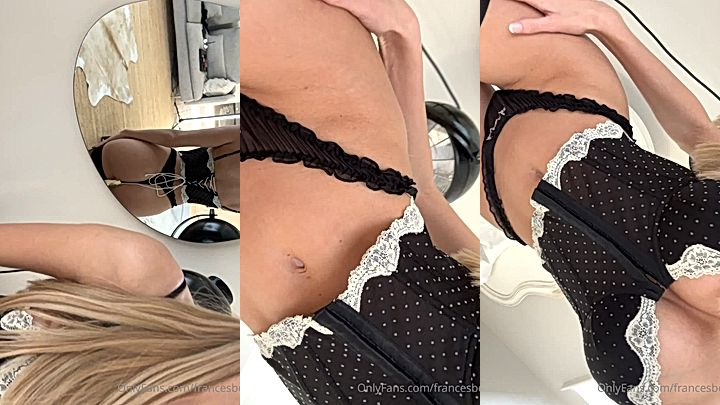 sexy onlyfans model Frances Bentley do mirror selfie showing her big ass