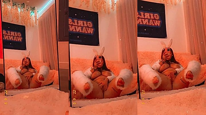 leaked video of sexy nasty model Katrina Marie fingering her we dripping pussy in this leaked video