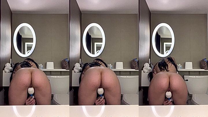 bad girl Delilahraige using vibrator to satisfy herself onlyfans leak